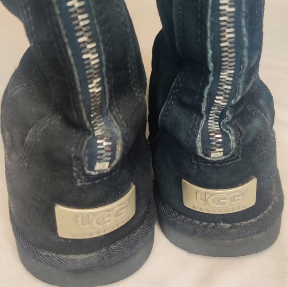 Women's Black Ugg Boots - Picture 2 of 13